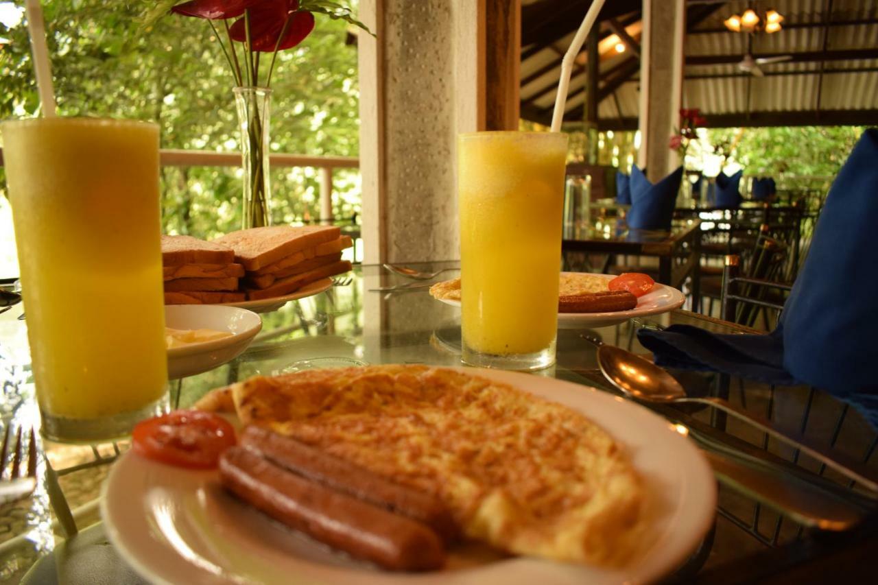 Plantation Hotel Helarambe Екстериор снимка